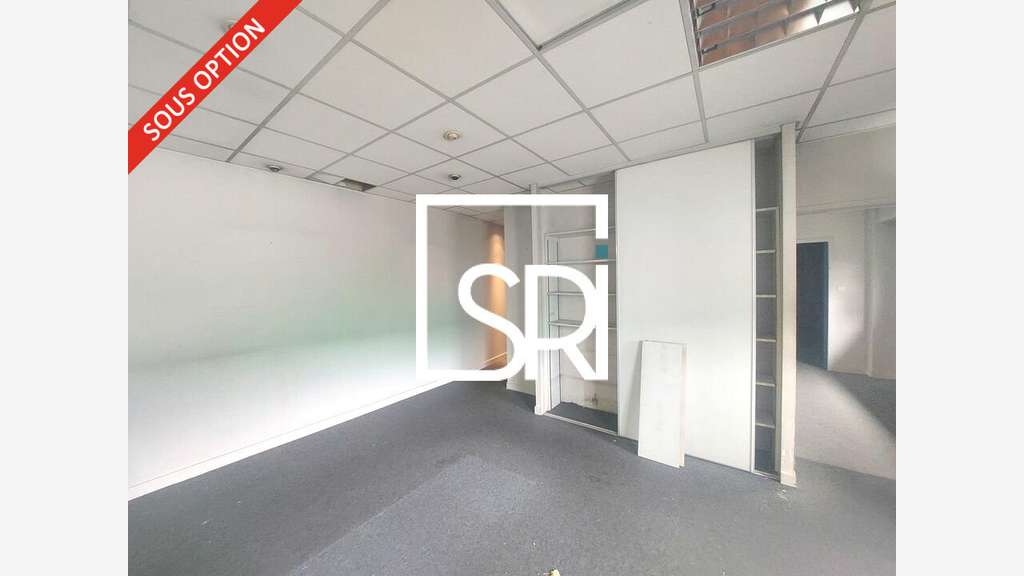Bureaux 637m² sur 2700m² à vendre Clermont-Ferrand