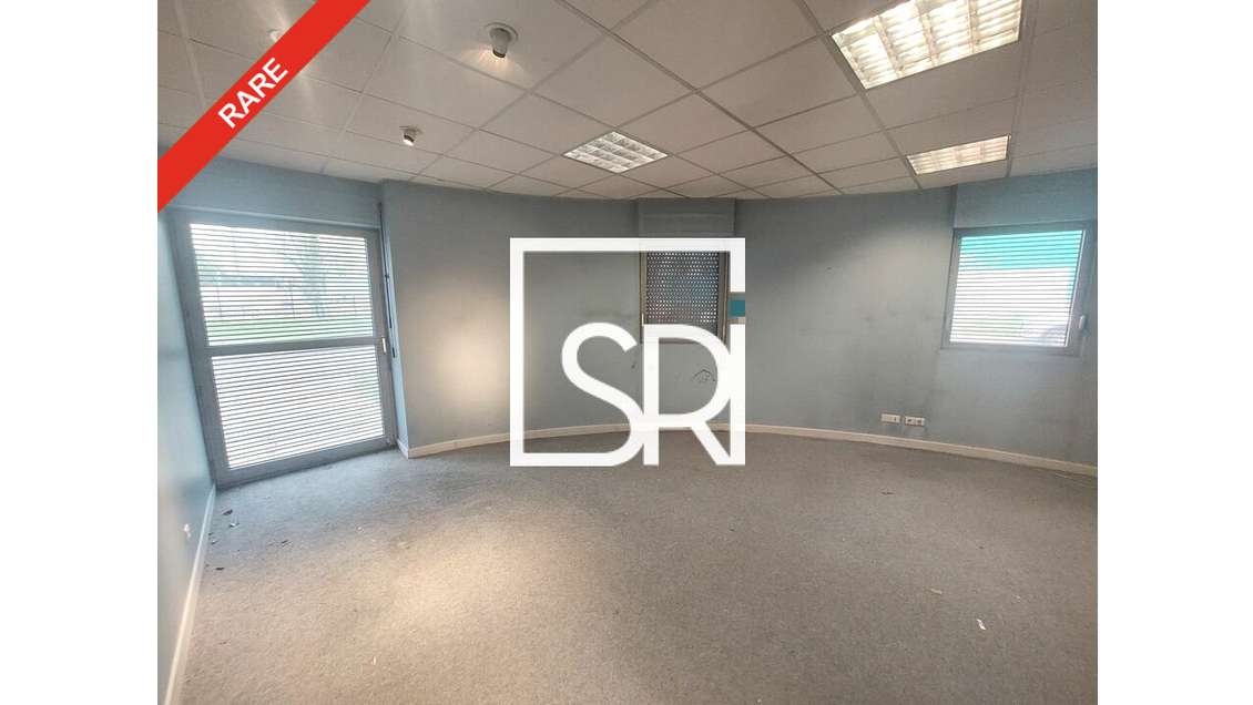 Bureaux 637m² sur 2700m² à vendre Clermont-Ferrand