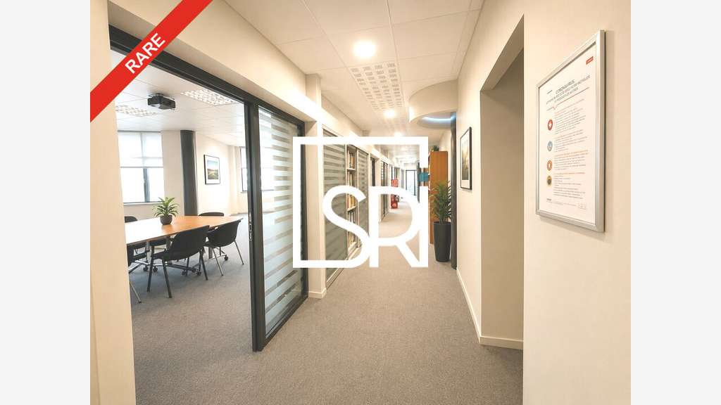 Bureaux de 500m² à vendre en ZAC Clermont Ferrand