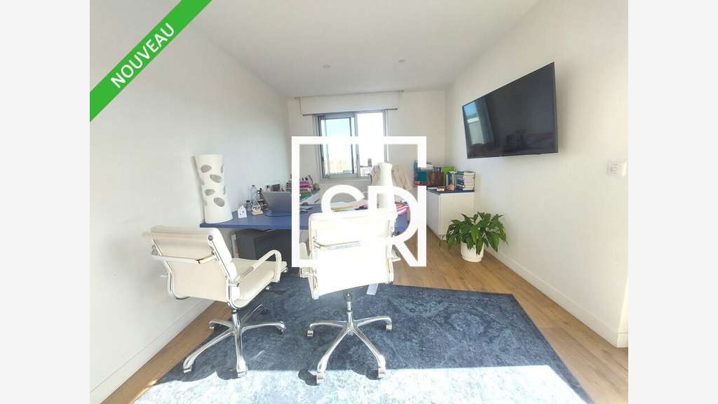 AV bureaux 340m² emplacement stratégique Aubière