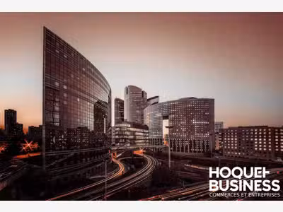 A vendre bureaux sur cours 284m² à Clichy