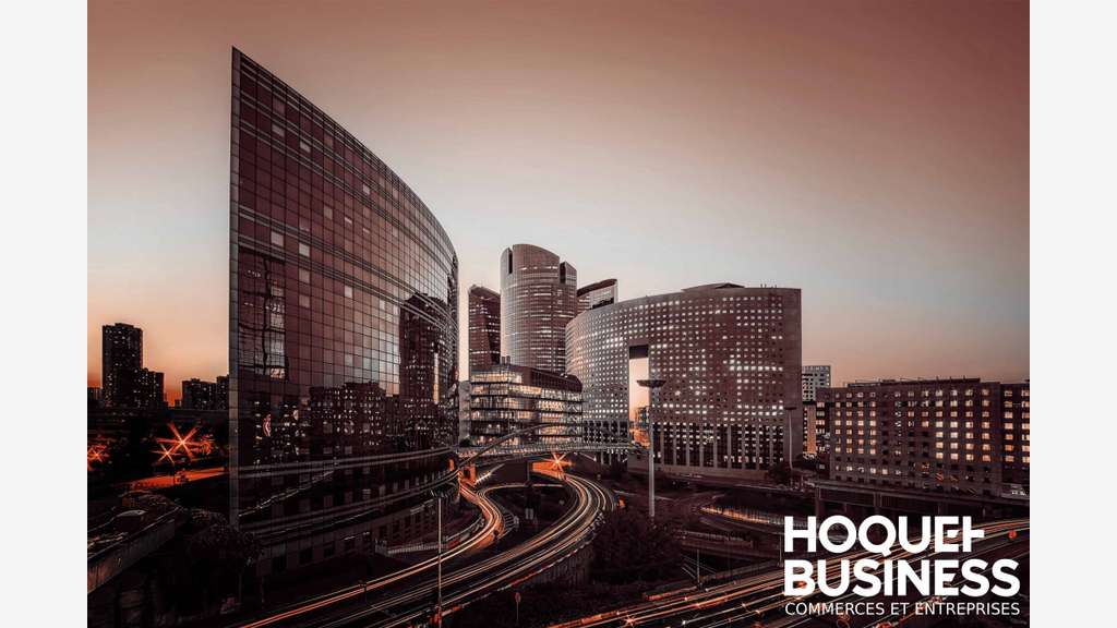 A vendre bureaux sur cours 284m² à Clichy