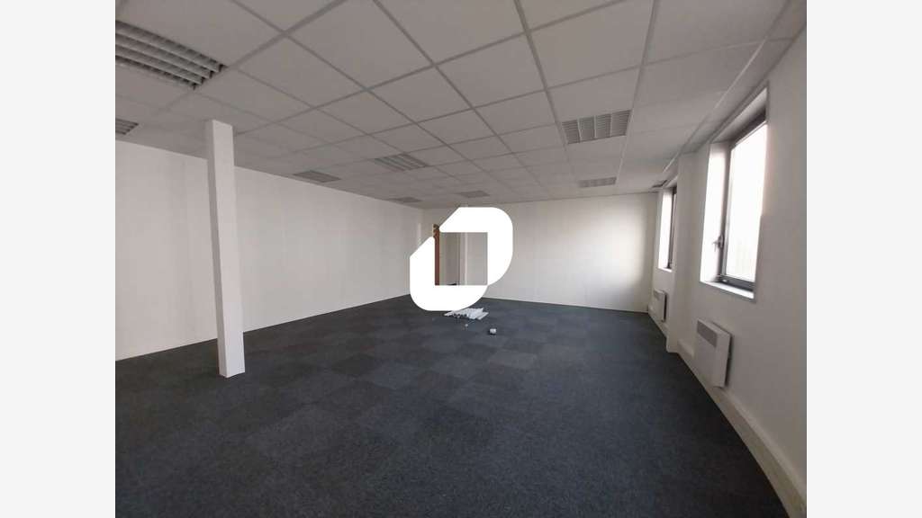 Vente Bureaux 69m² Coignieres