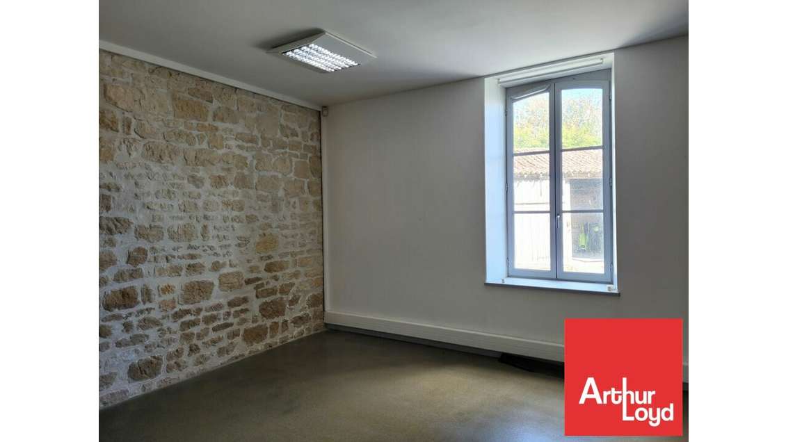 Vente immeuble commercial de rapport 534m² à Luçon