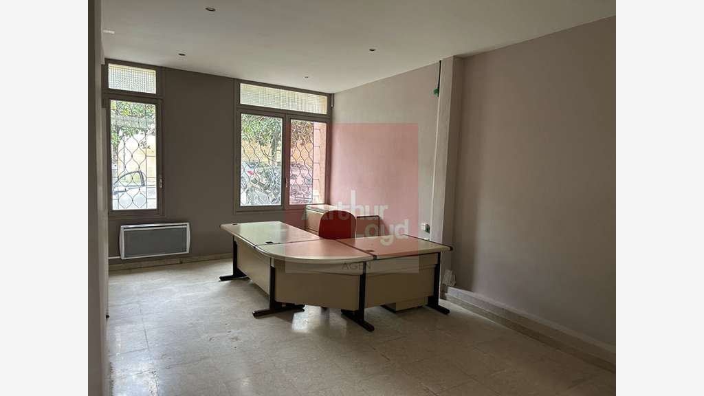 Vente immeuble de bureaux 450m² à Condom