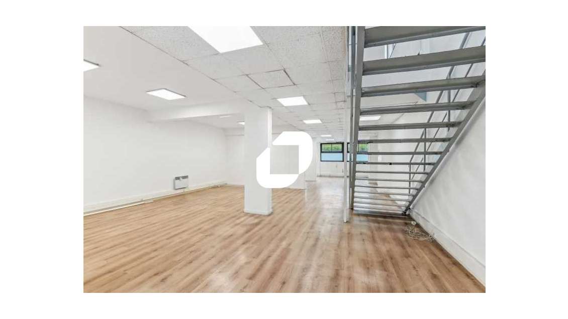 Vente Bureaux 324m² Courbevoie