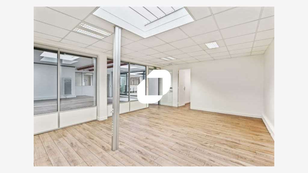 Vente Bureaux 326m² Courbevoie