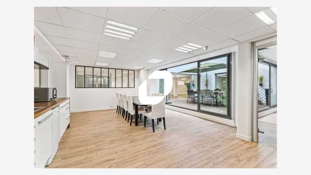Vente Bureaux 326m² Courbevoie