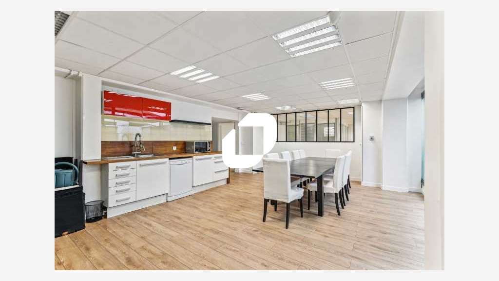 Vente Bureaux 326m² Courbevoie