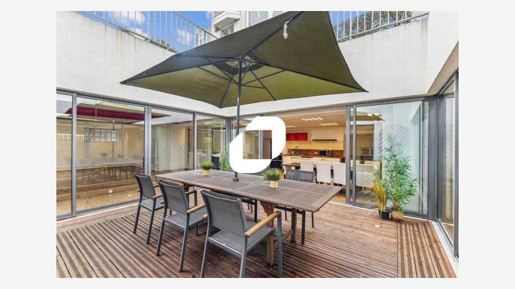 Vente Bureaux 326m² Courbevoie