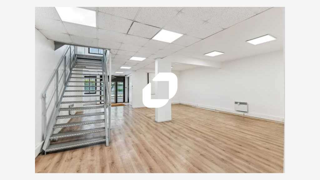 Vente Bureaux 324m² Courbevoie