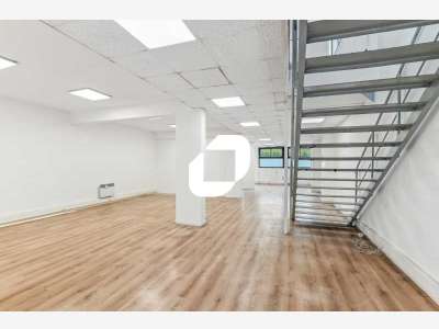 Vente Bureaux 324m² Courbevoie