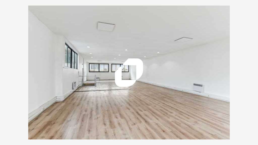 Vente Bureaux 324m² Courbevoie