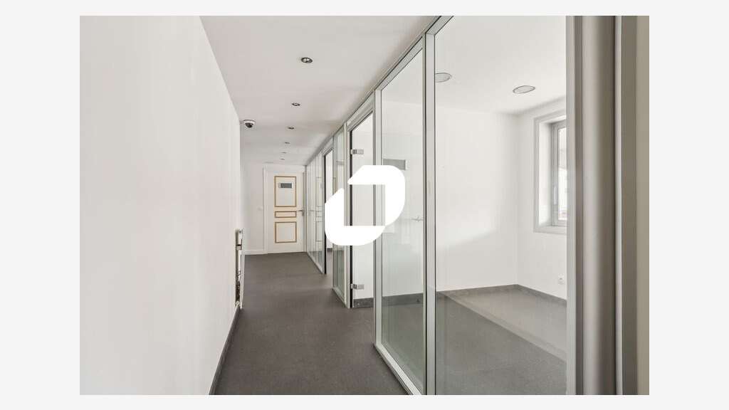 Vente Bureaux 97m² Courbevoie