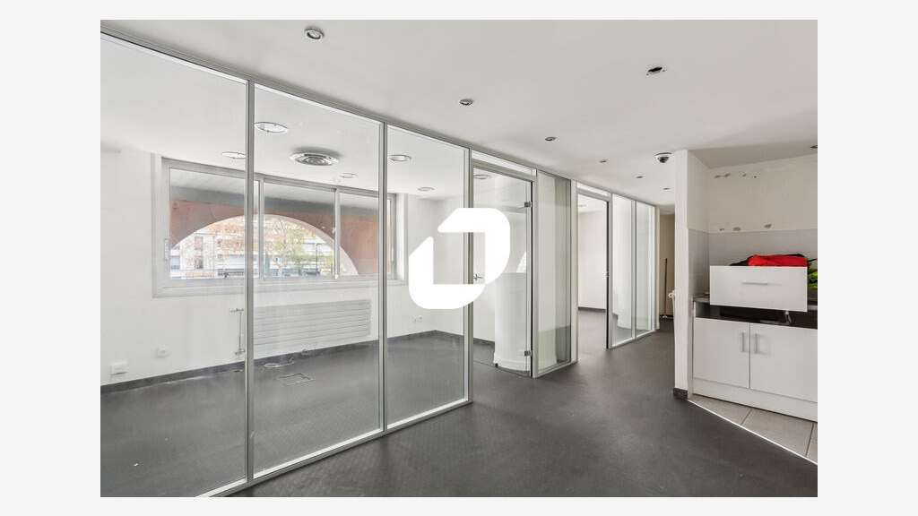 Vente Bureaux 97m² Courbevoie