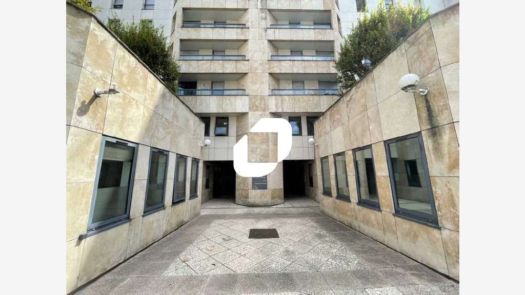 Vente Bureaux 227m² Courbevoie