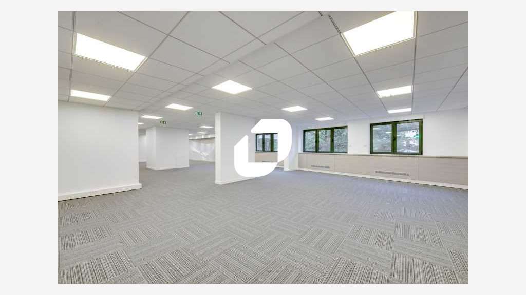 Vente Bureaux 3303m² Courbevoie