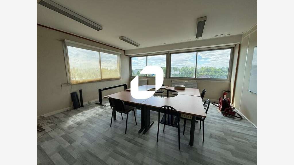 Vente Bureaux 199m² Evry courcouronnes