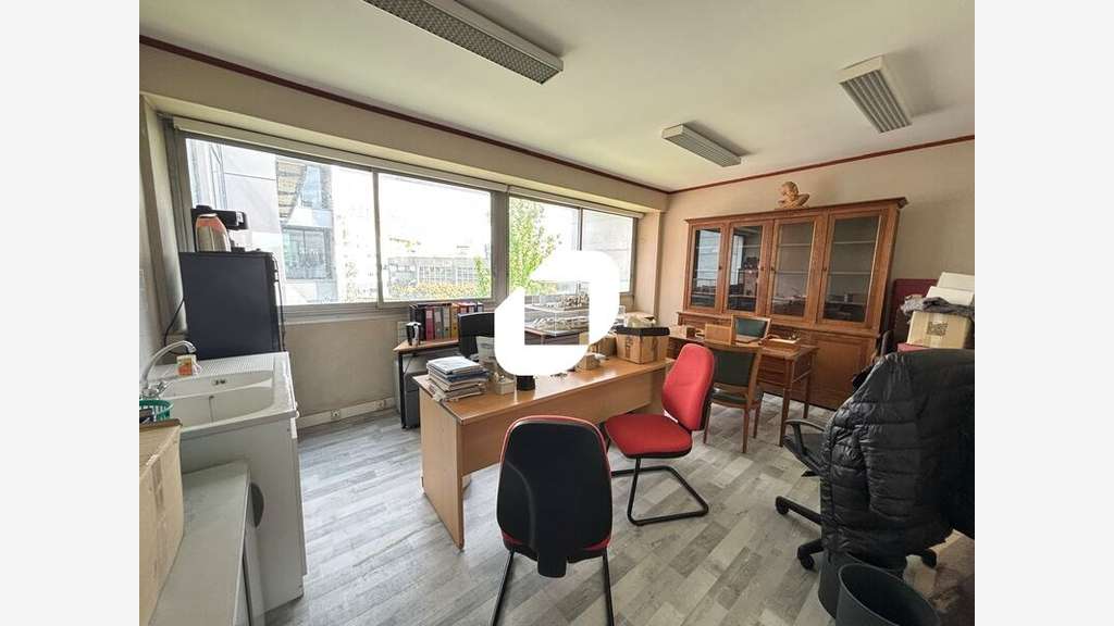 Vente Bureaux 199m² Evry courcouronnes
