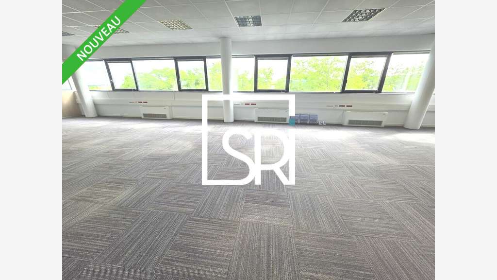 Bureaux 426m² R+2 à vendre à Cournon d'Auvergne