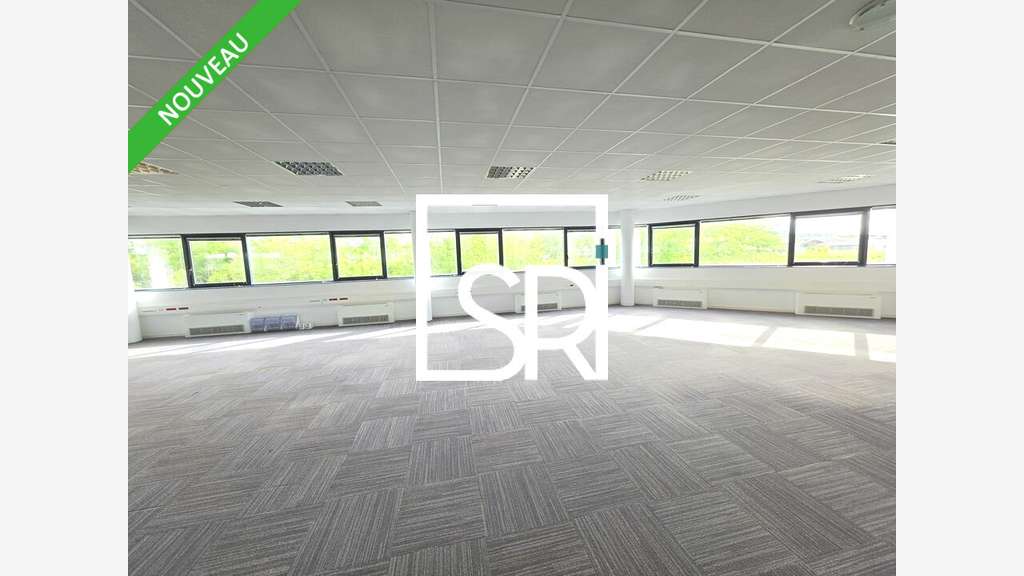 Bureaux 426m² R+2 à vendre à Cournon d'Auvergne