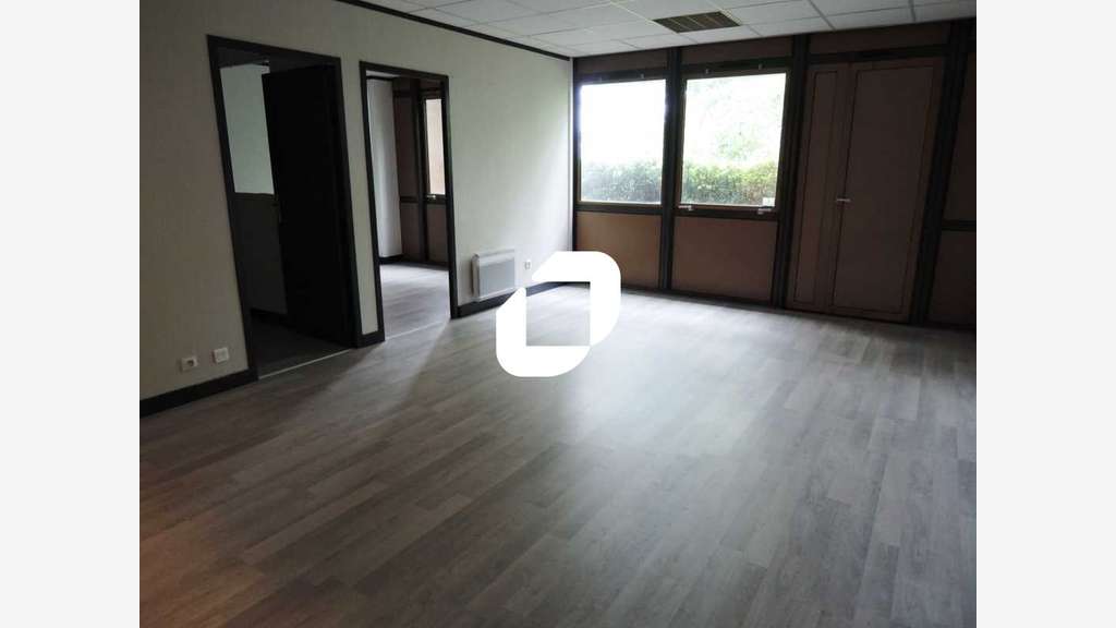 Vente Bureaux 113m² Croissy beaubourg