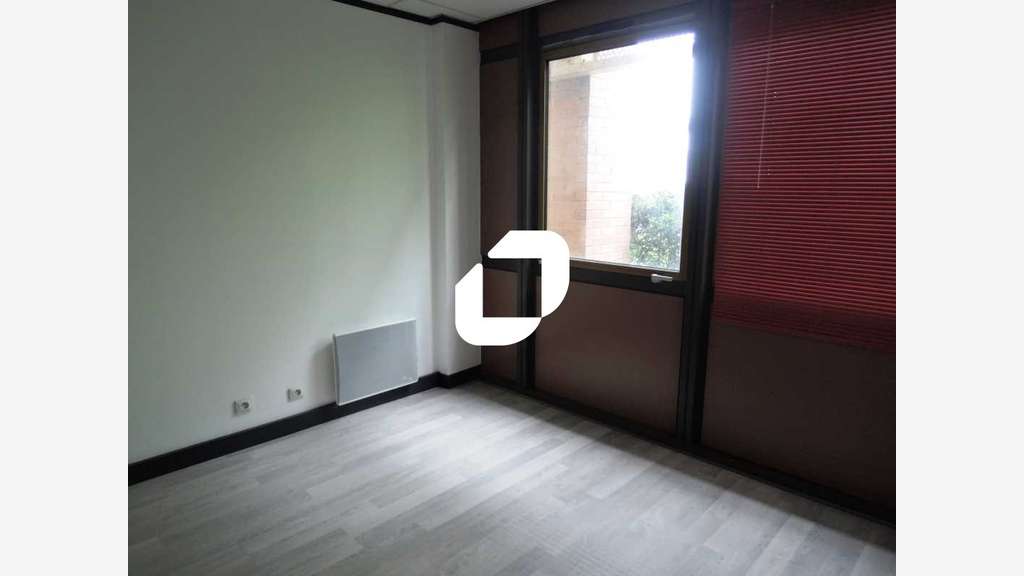 Vente Bureaux 113m² Croissy beaubourg