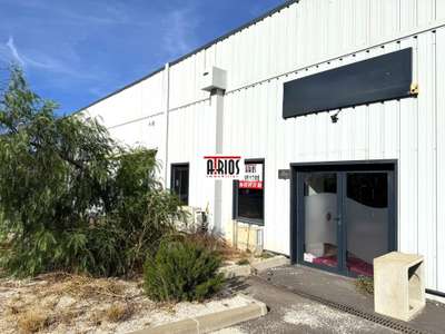 Vente bureaux de 492.10 m² à Cuers