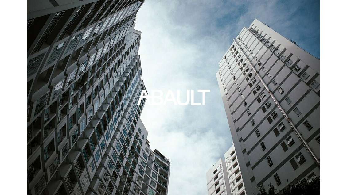 AV bureaux 105m² R+1 centre commercial Cugnaux 