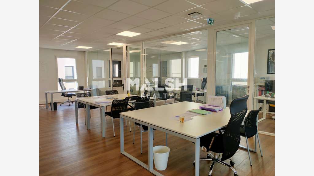 Vente bureaux 248m² en excellent état à Dardilly
