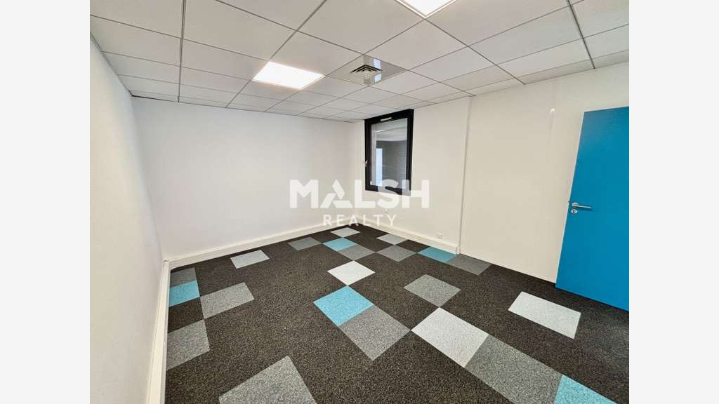 Vente bureaux climatisés PMR 136m² Dardilly