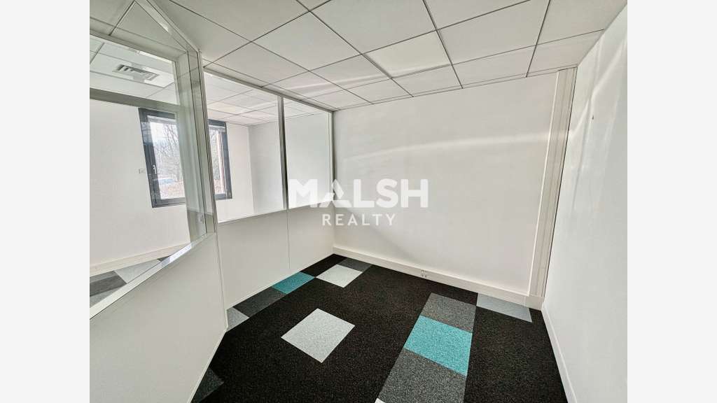 Vente bureaux climatisés PMR 136m² Dardilly