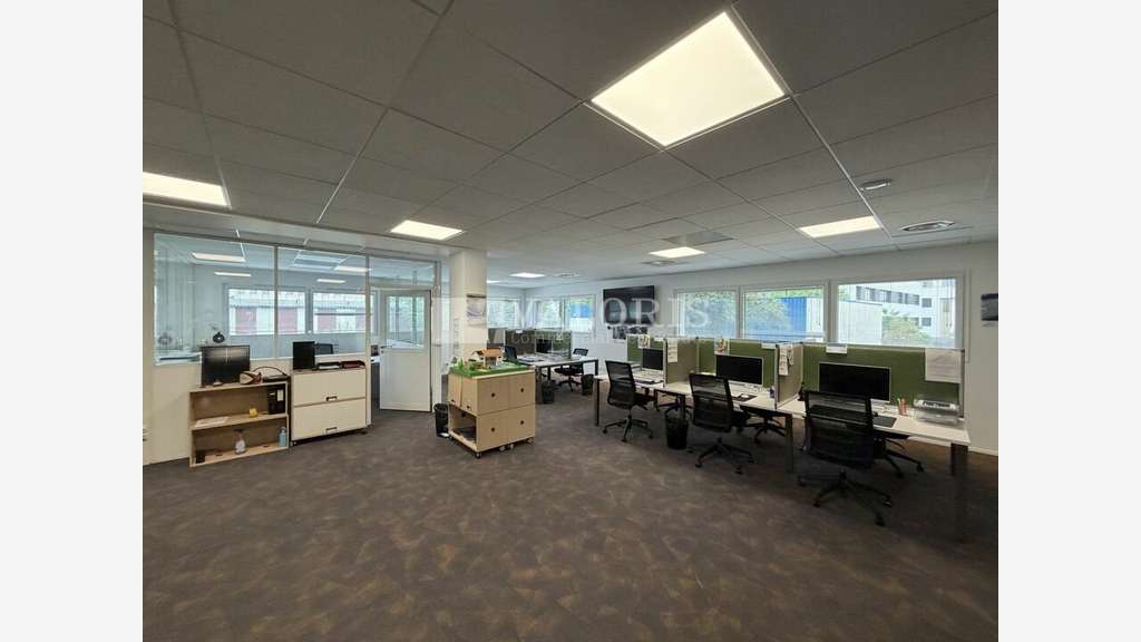 Immeuble indépendant de bureaux à vendre Dardilly