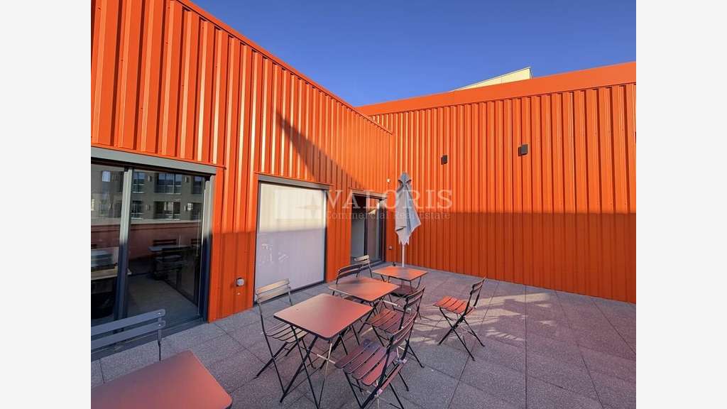 AV locaux mixtes 459m² secteur prisé de Dardilly