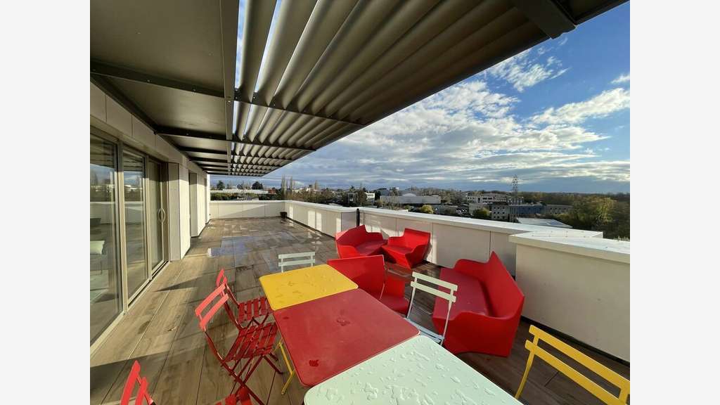 Bureaux neufs 374m² à vendre à Dardilly  Techlid 