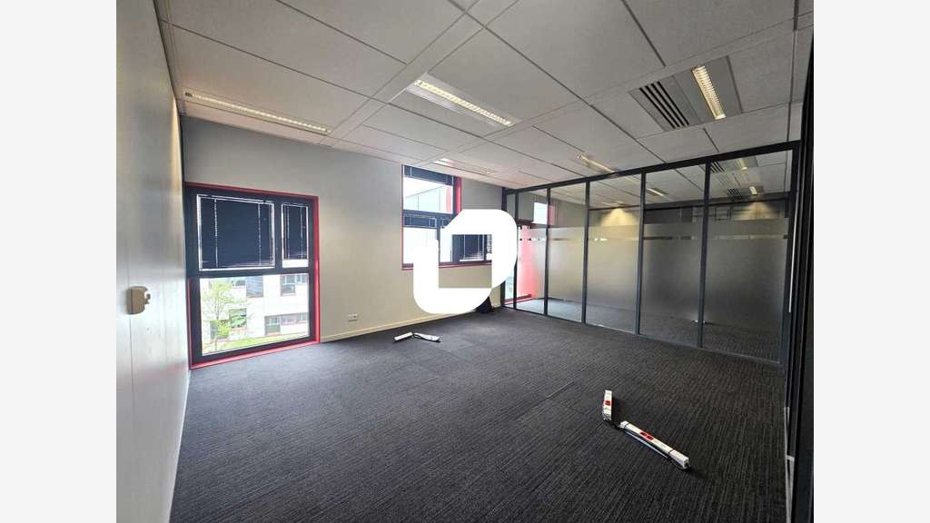 Vente Bureaux 2000m² Dardilly