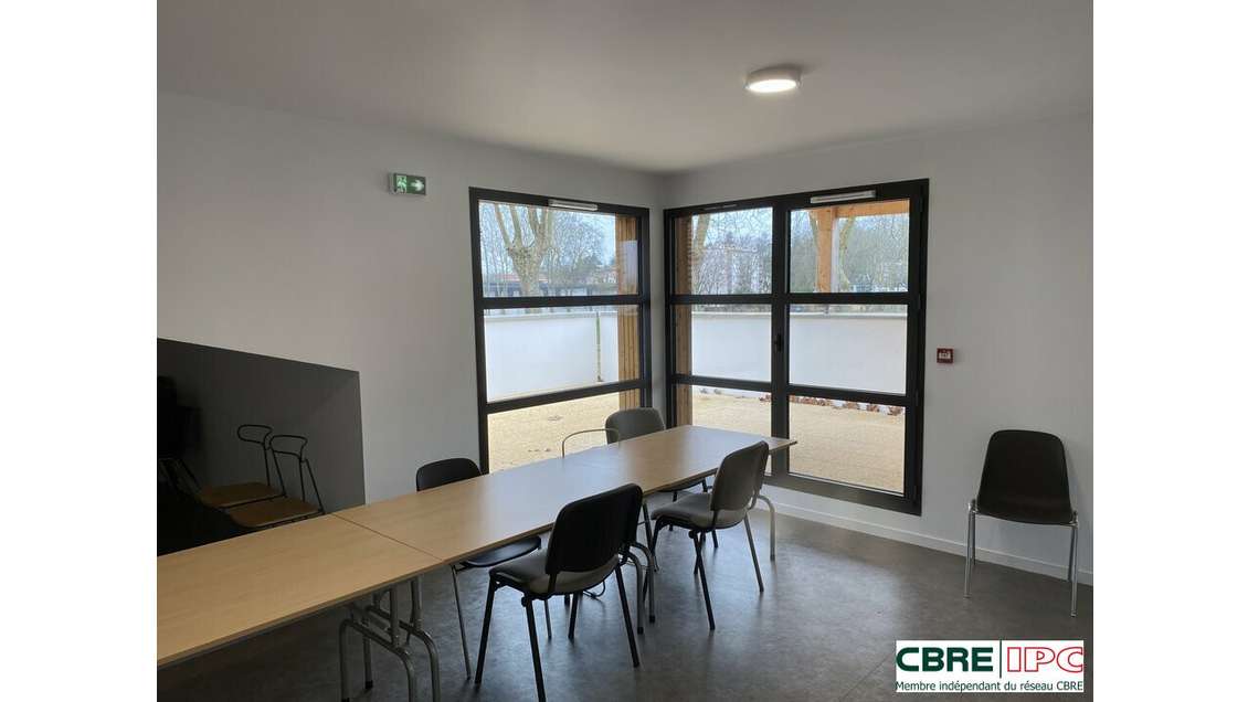 Vente bureaux 75m² à Dax centre