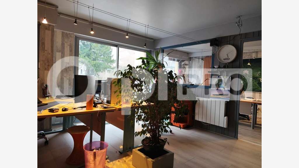 A vendre bureaux 129m² R+1 centre Limoges