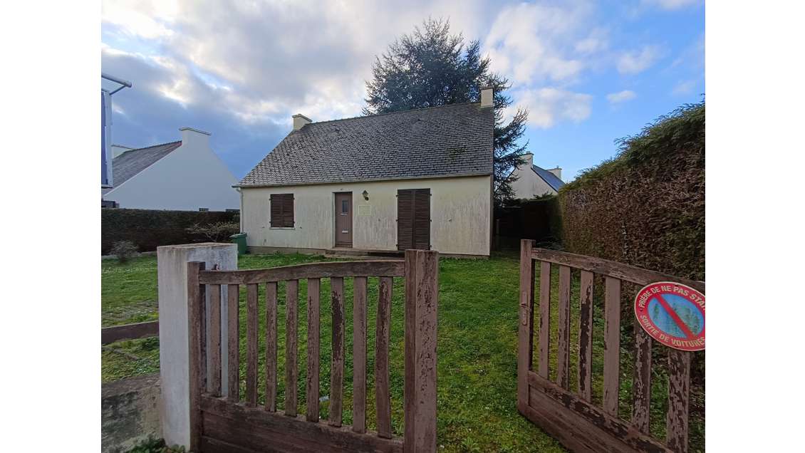 AV bureaux 70m² emplacement privilégié à Dinan