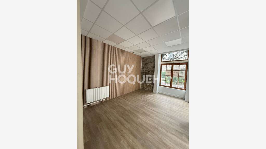 Local professionnel Bureaux Dinan 65 m2