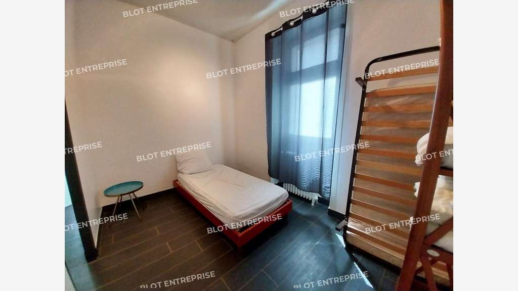 A vendre bureaux locaux commerciaux 46m² à Dinard