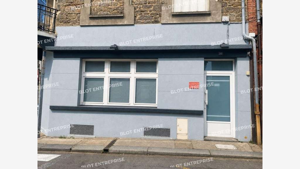 A vendre bureaux locaux commerciaux 46m² à Dinard