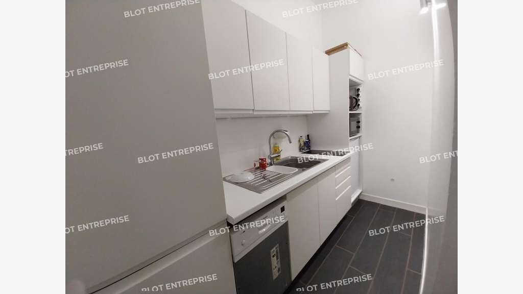 A vendre bureaux locaux commerciaux 46m² à Dinard