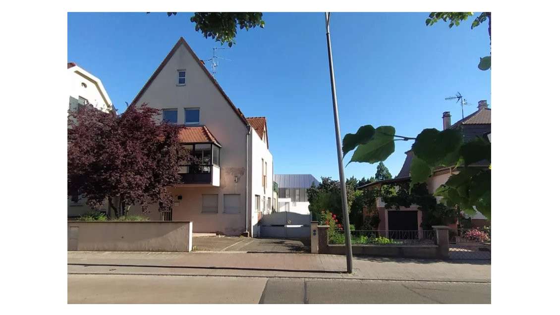 Eckbolsheim, local professionnel de 169m2