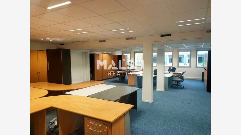 Vente bureaux 592m² dans parc tertiaire à Écully