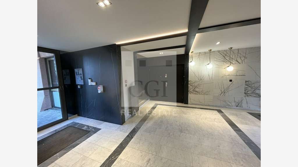 Bureaux 147m² RDC à vendre à Ecully