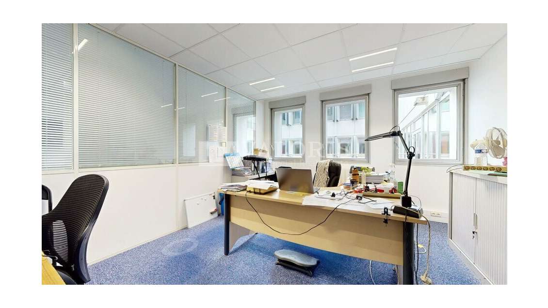 ECULLY - BUREAUX à vendre