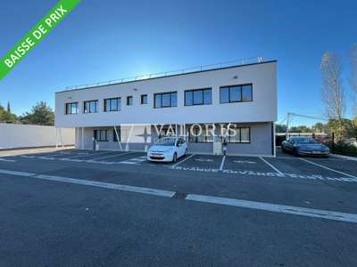 Bureaux 845m² divisibles R+1 à vendre à Éguilles