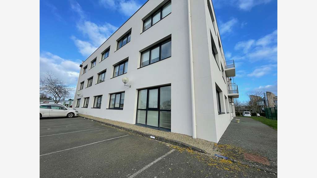 Vente bureaux 174m² RDC quartier Eleusis à Plérin