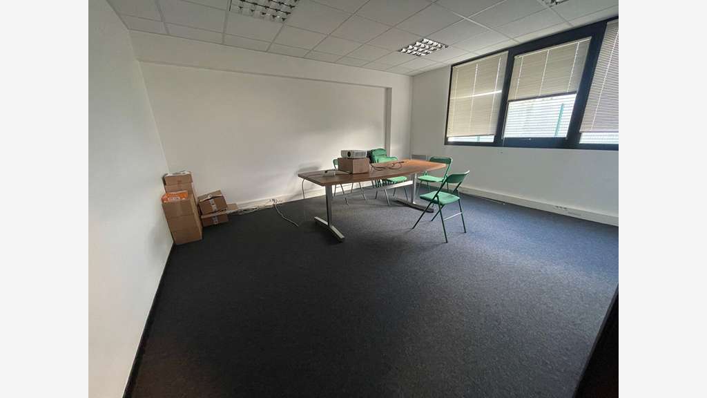 Vente bureaux 174m² RDC quartier Eleusis à Plérin